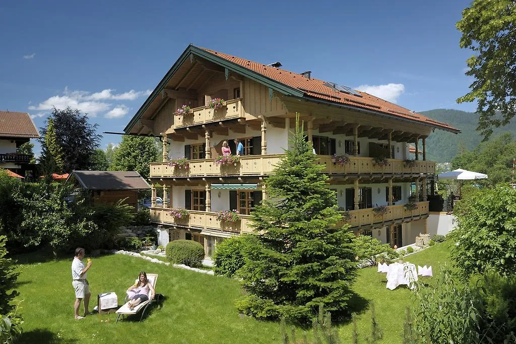 Hotel Landhaus Strobl Am See Bad Wiessee